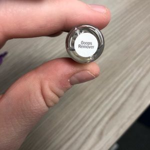 NWT Oops Remover Lipsense